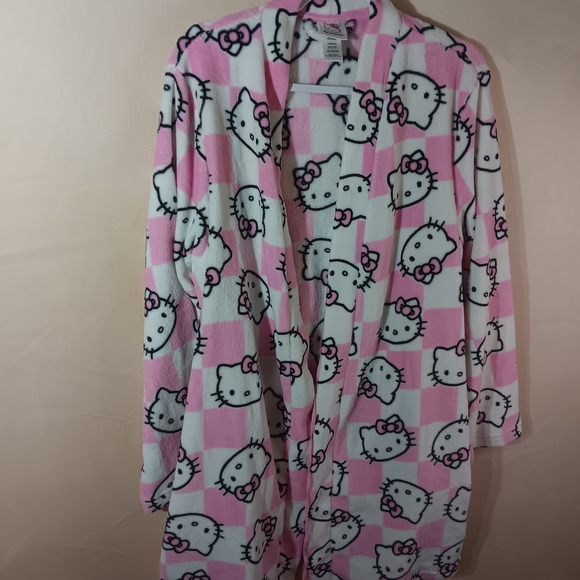 Hello Kitty | Intimates & Sleepwear | Hello Kitty Pink And White ...